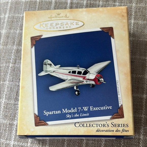 Hallmark Silver and Red Executive Aircraft Accessory - Picture 1 of 2